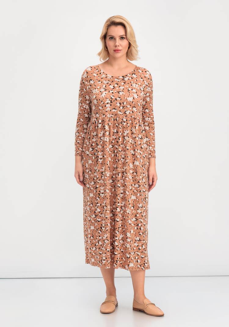 Платье с цветочным рисунком и рукавами 3/4 шир.  750, рис. 12