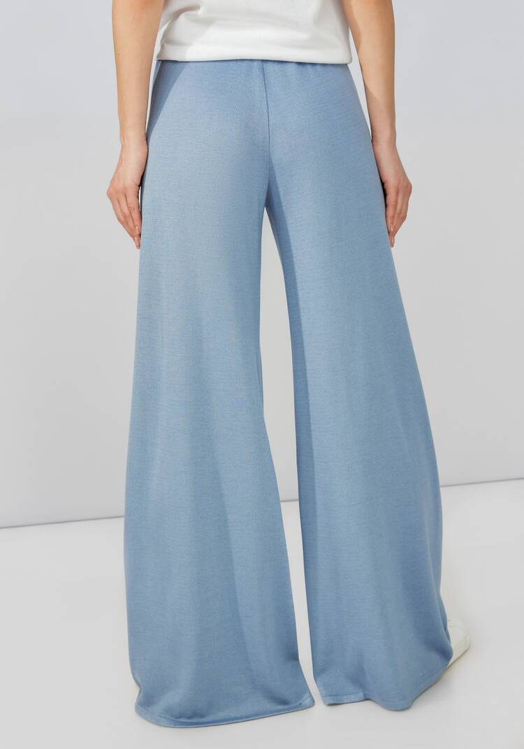 Брюки на эластичном поясе прямые шир.  750, рис. 12