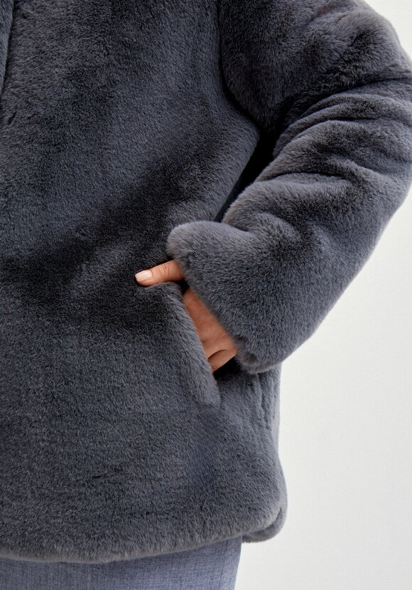 Шуба из эко меха Мишель шир.  580, рис. 15