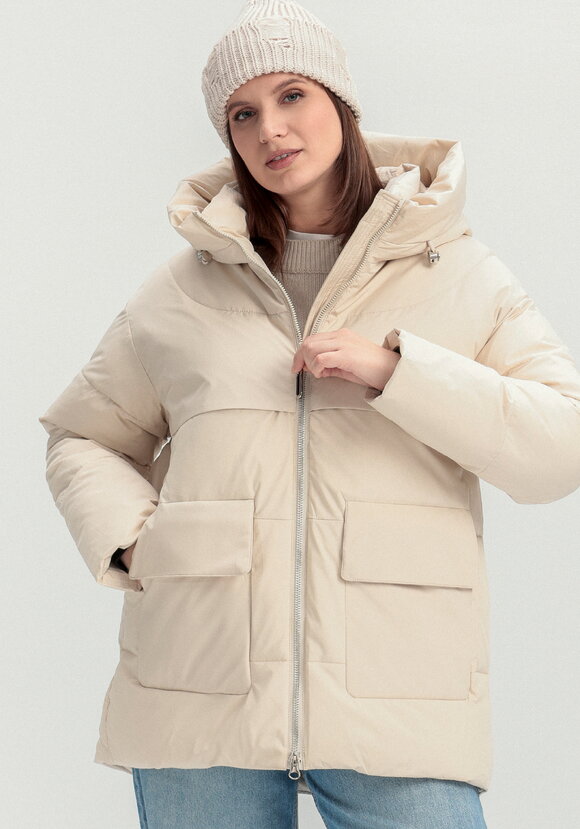 Пуховик стеганый с накладными карманами шир.  580, рис. 26