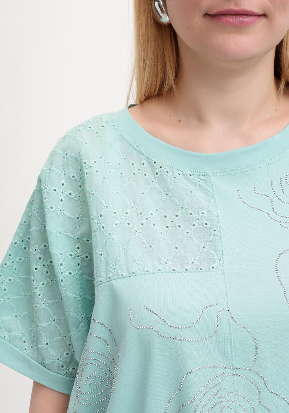 Футболка с рисунком из страз шир.  580, рис. 16