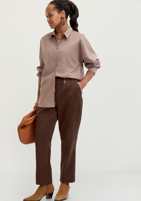 Брюки из замши прямые на резинке по поясу шир.  580, рис. 8