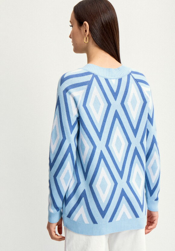 Джемпер с геометрическим рисунком шир.  580, рис. 17