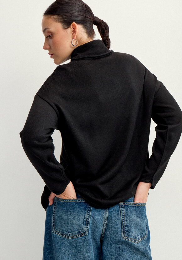 Удлиненная туника с воротником хомут шир.  580, рис. 3