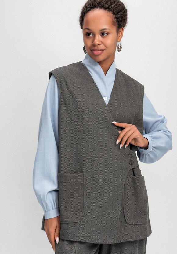 Жилет на запах свободного кроя шир.  580, рис. 1