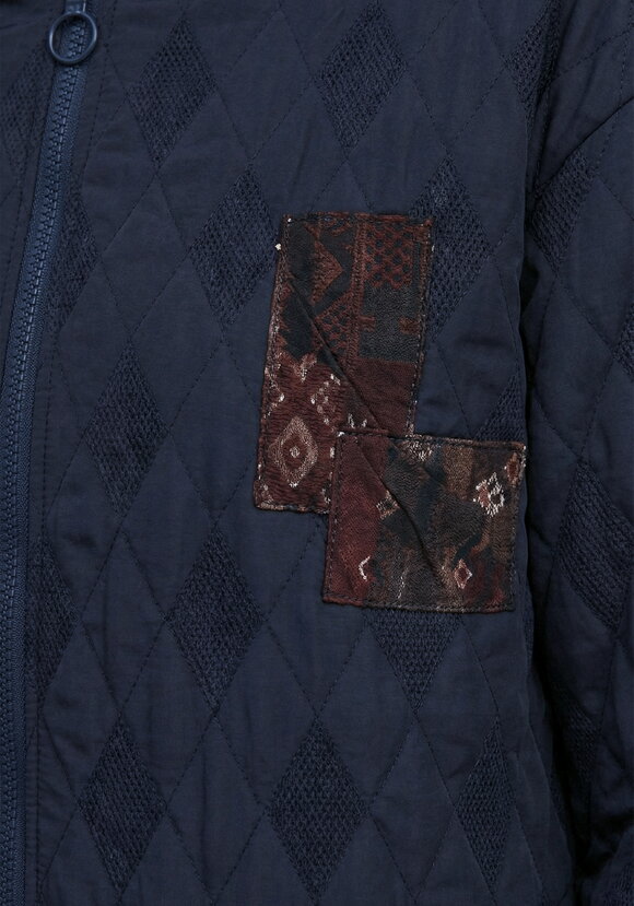 Куртка на молнии с фактурным рисунком шир.  580, рис. 5