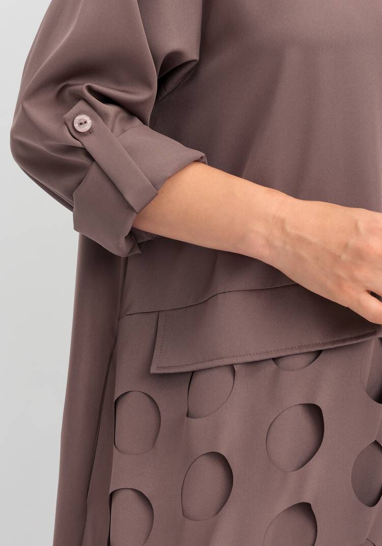 Платье-рубашка с перфорацией шир.  750, рис. 26