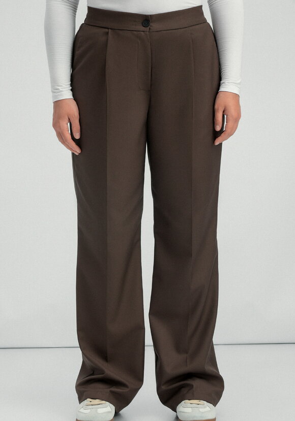 Брюки со стрелками и резинкой по поясу шир.  580, рис. 19