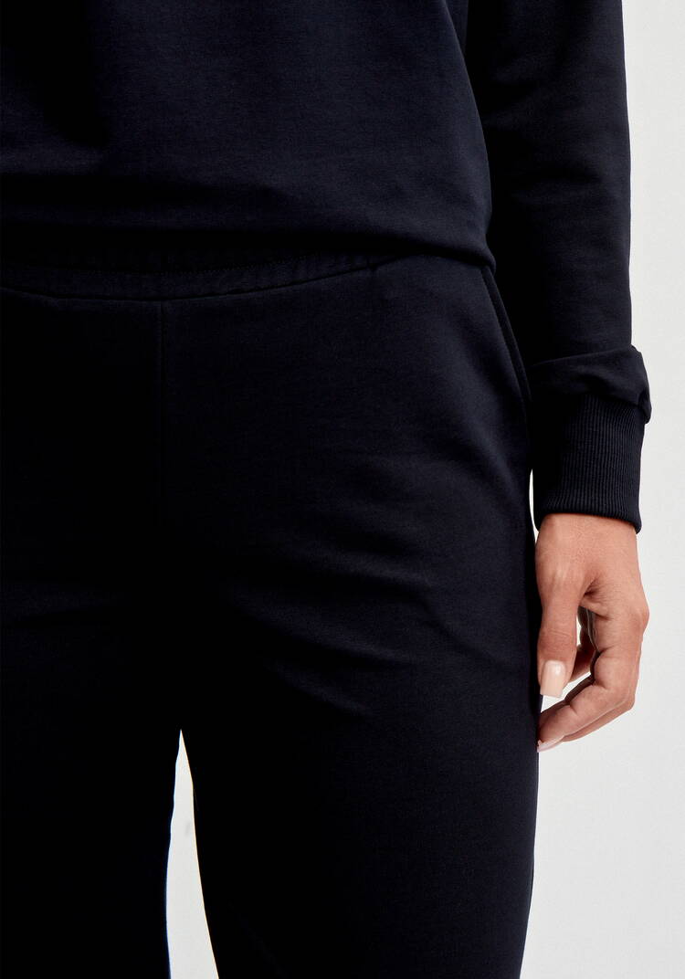 Костюм свитшот с принтом и брюки шир.  750, рис. 27