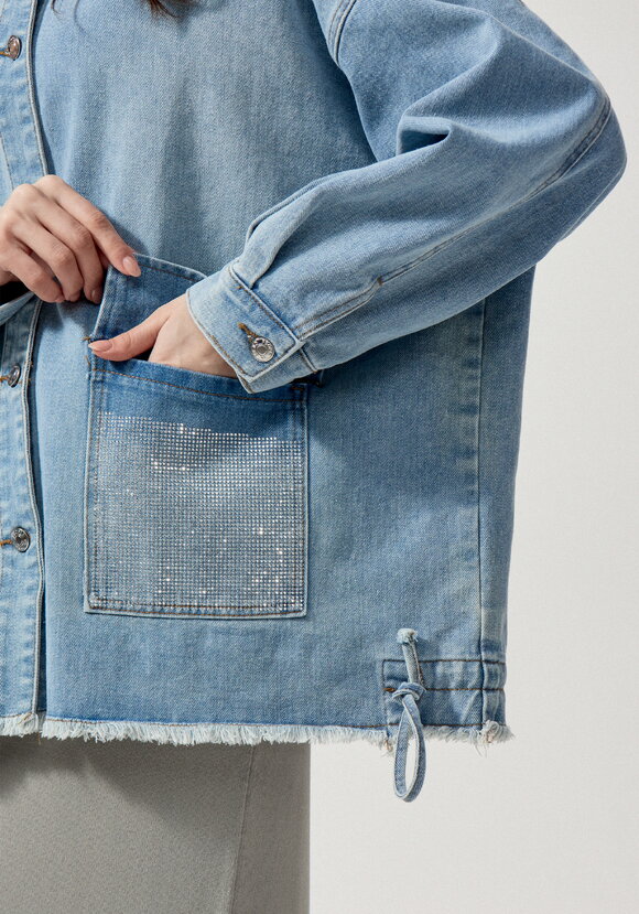 Джинсовая куртка со стразами на карманах шир.  580, рис. 7