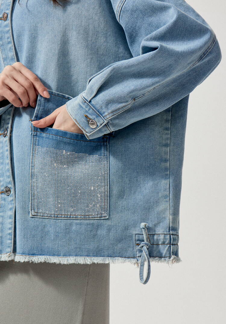 Джинсовая куртка со стразами на карманах шир.  750, рис. 7