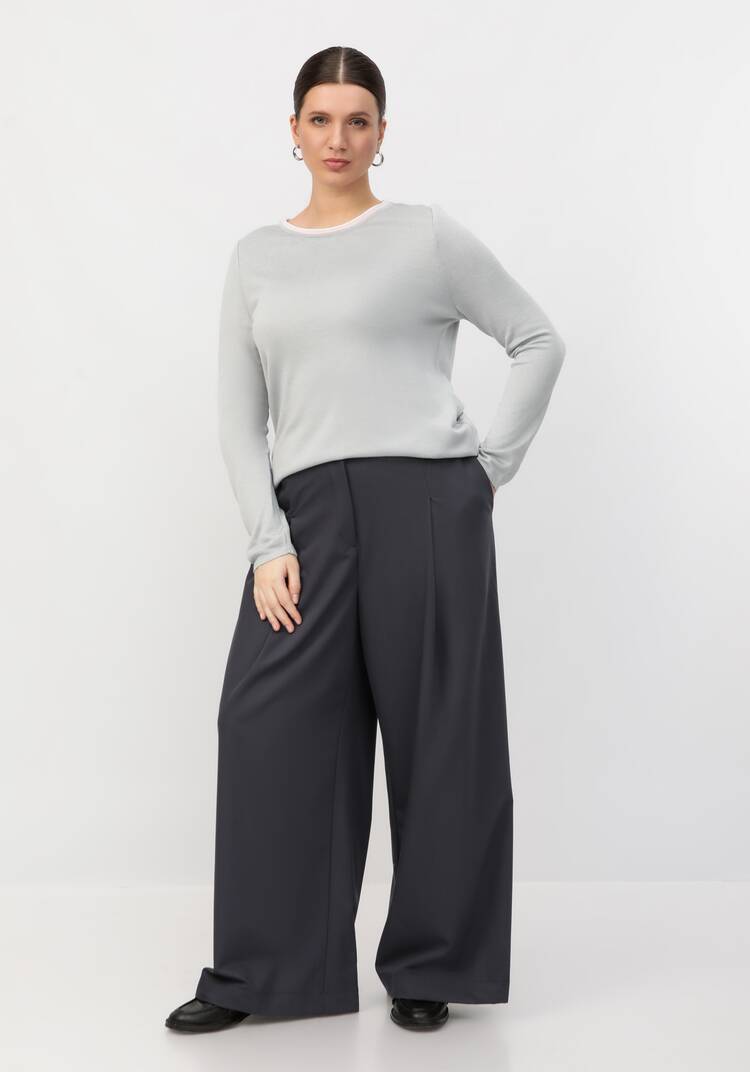 Джемпер с контрастной окантовкой горловины шир.  750, рис. 8