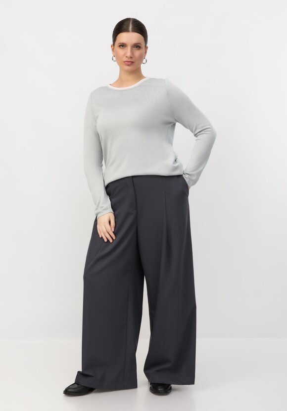 Джемпер с контрастной окантовкой горловины шир.  580, рис. 8