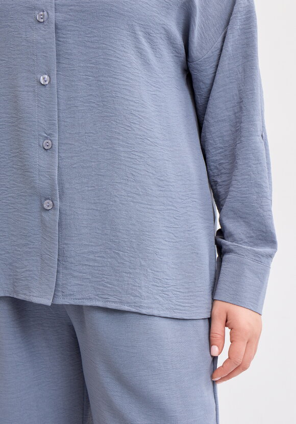 Рубашка свободного кроя с ассиметричным низом шир.  580, рис. 30