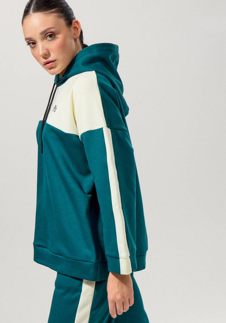 Костюм спортивный с комбинированной вставкой шир.  750, рис. 21