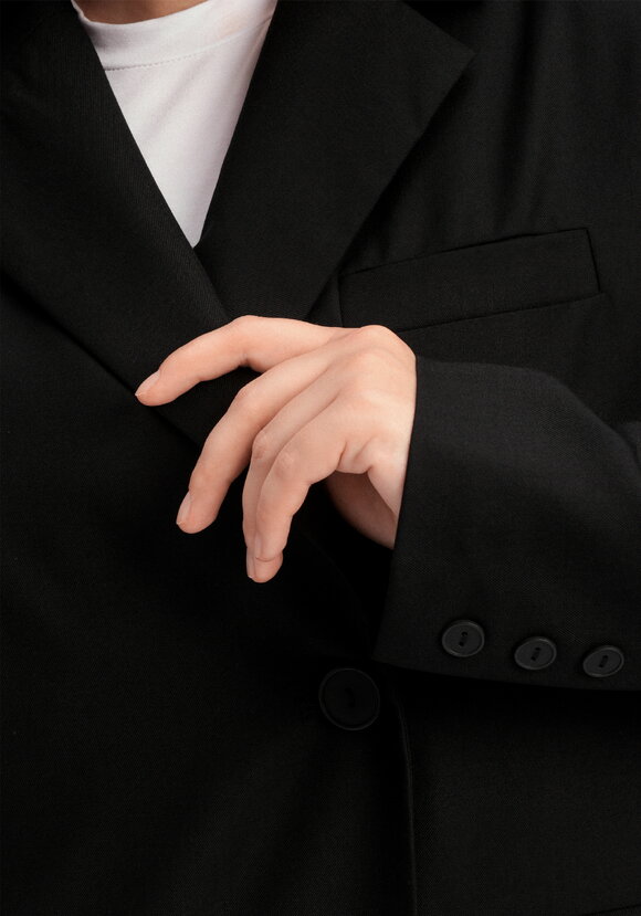 Пиджак с разрезом по спинке шир.  580, рис. 15