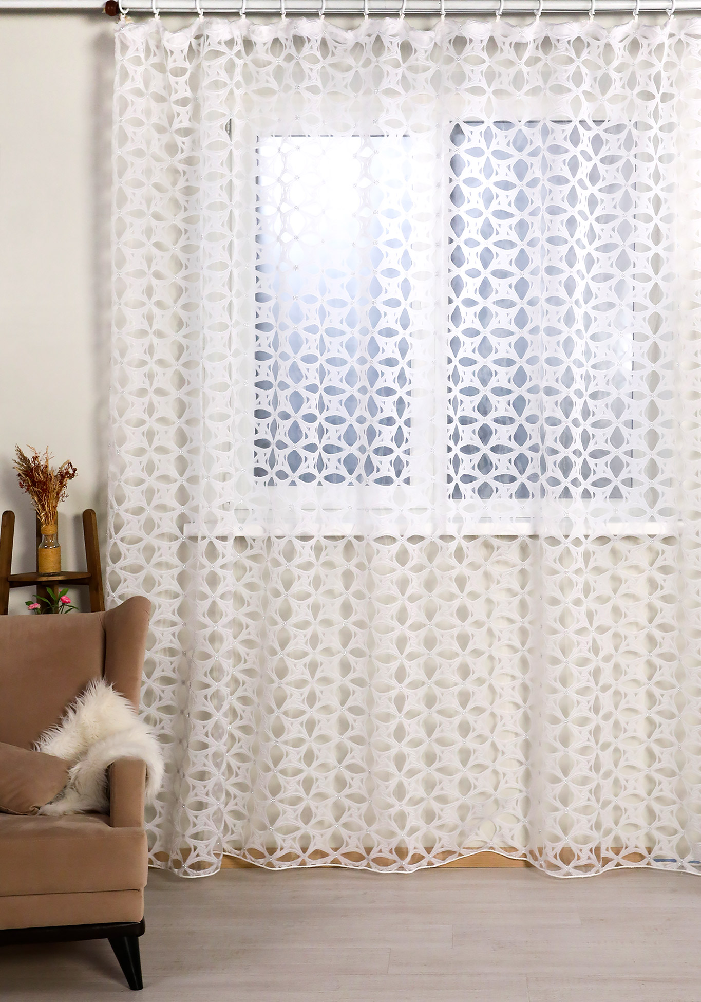 Тюль с жаккардовой вышивкой «Царский узор»