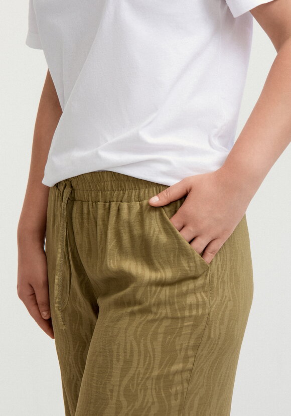 Брюки широкие с оригинальным принтом на ткани шир.  580, рис. 21