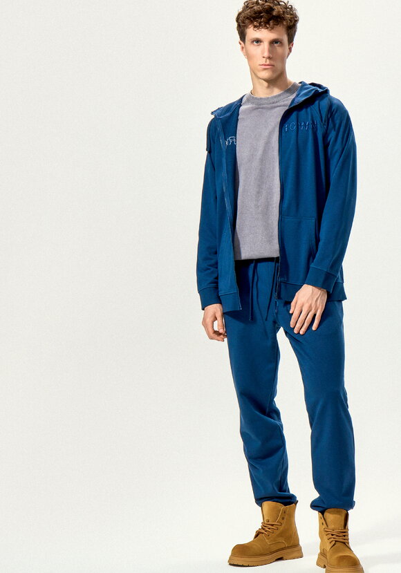 Брюки с карманами и манжетами по низу шир.  580, рис. 29