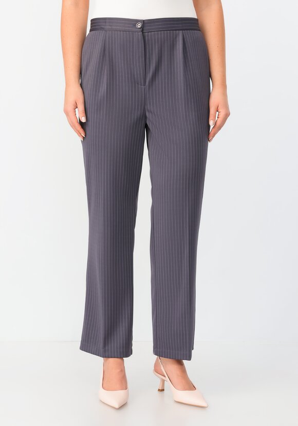 Брюки прямого кроя в полоску шир.  580, рис. 39