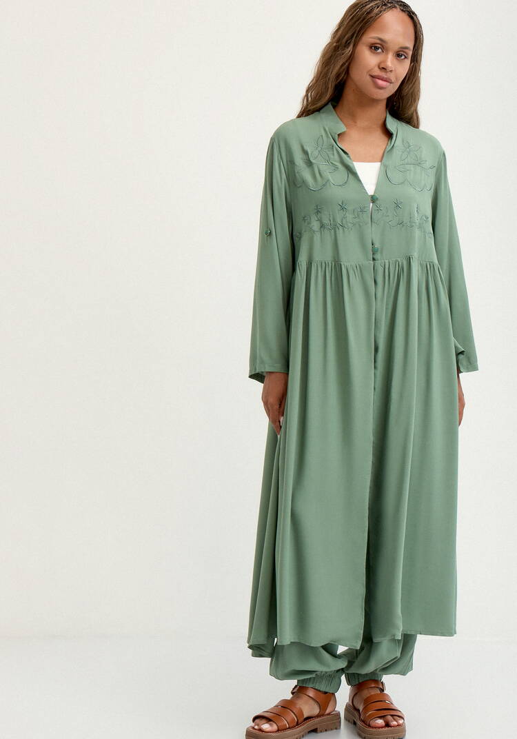 Рубашка с вышивкой на кокетке шир.  750, рис. 12