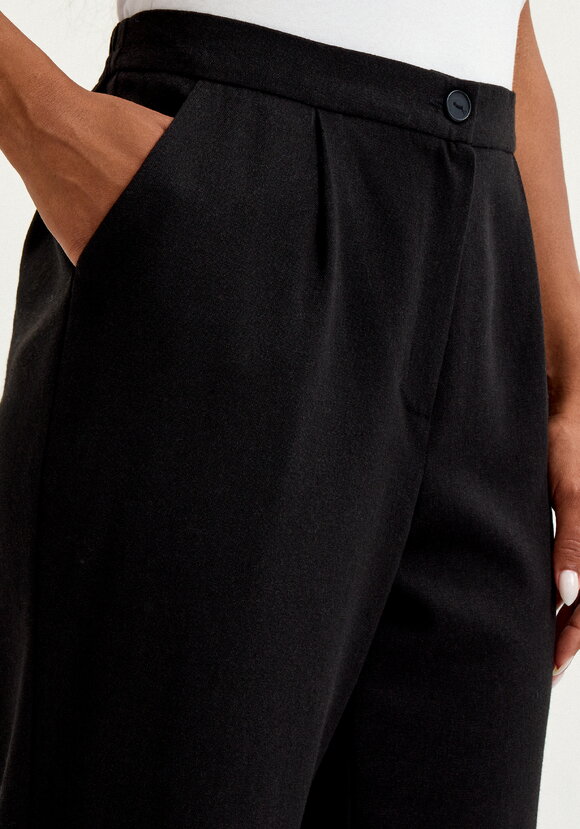 Брюки изо льна  прямые  с резинкой по поясу шир.  580, рис. 13