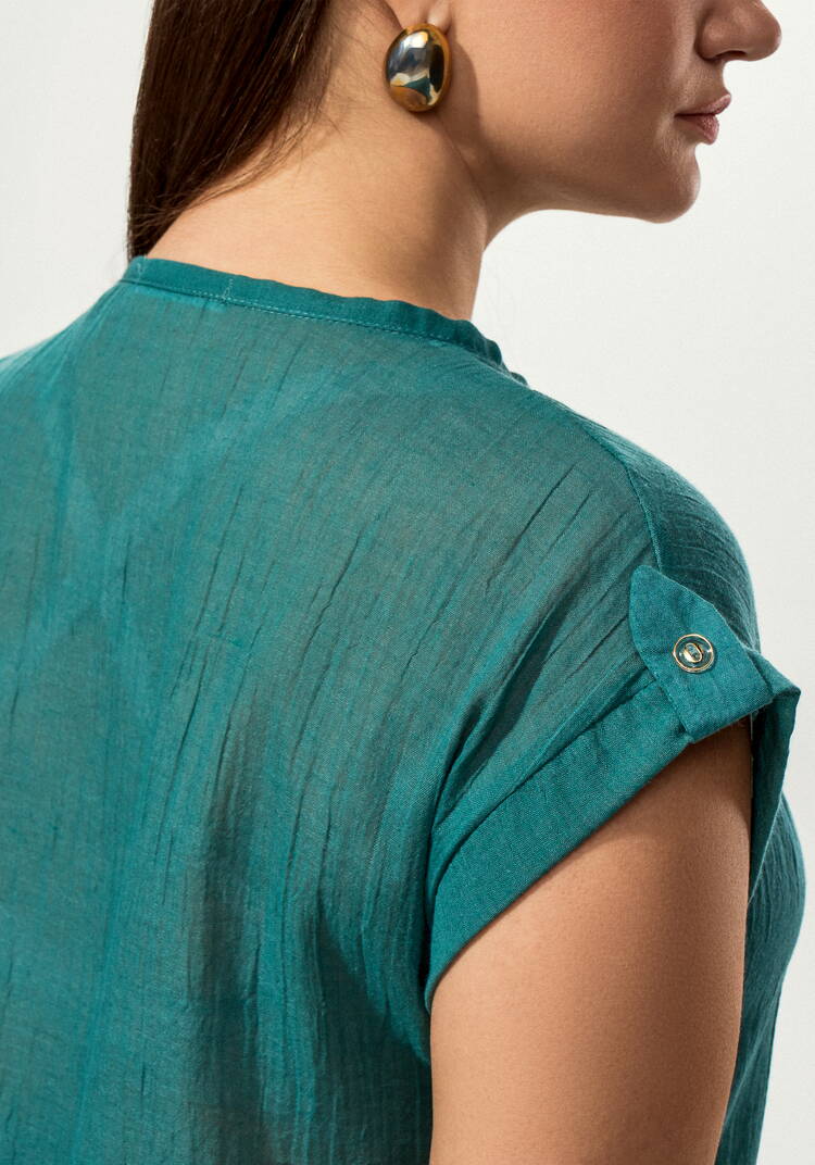 Блуза с коротким рукавом и карманом на груди шир.  750, рис. 14