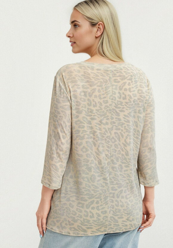 Блуза из ткани с голографическим принтом шир.  580, рис. 11