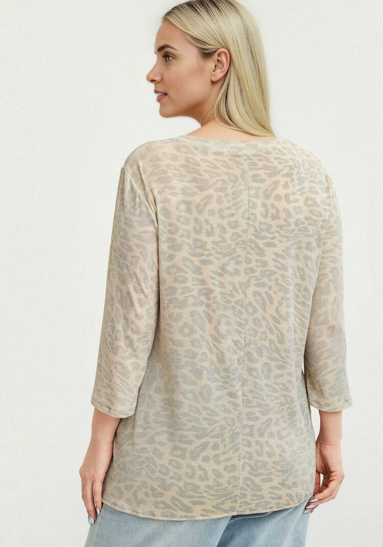 Блуза из ткани с голографическим принтом шир.  750, рис. 11