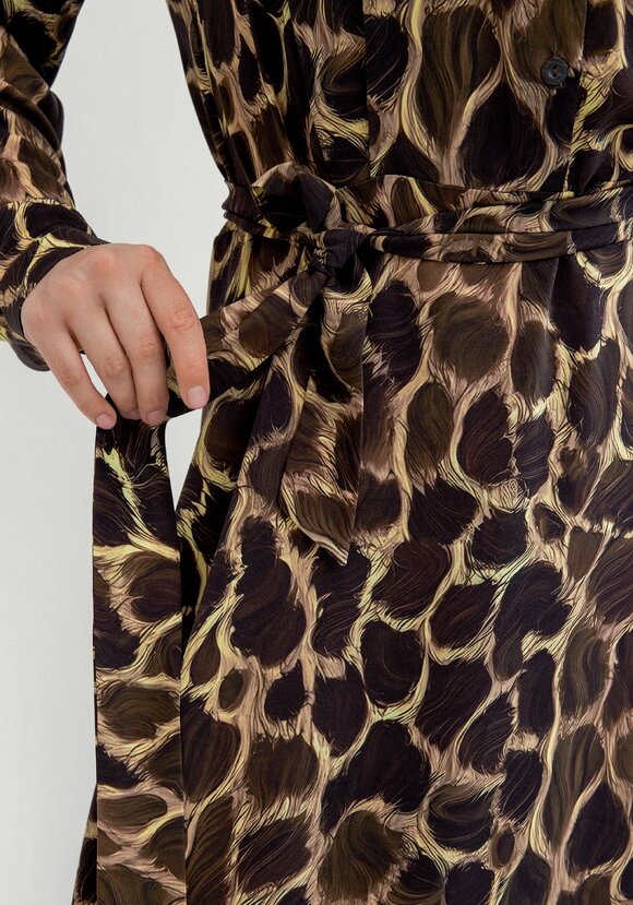 Платье-рубашка макси на пуговицах шир.  580, рис. 6