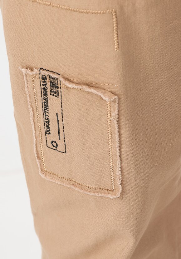 Брюки на резинке с декором шир.  580, рис. 19