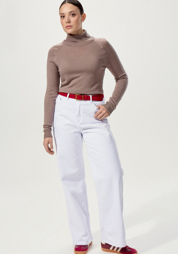 Джемпер с высоким воротником шир.  580, рис. 31