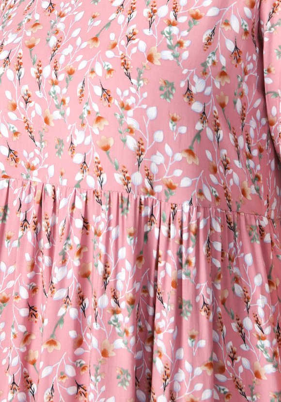 Платье с отрезной талией и коротким рукавом шир.  580, рис. 15