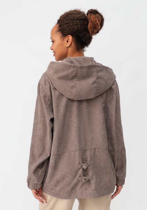 Ветровка из вельвета с капюшоном шир.  580, рис. 23