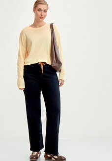 Джинсы утеплённые, широкие