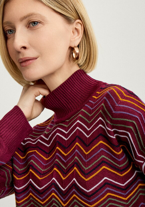 Свитер с высоким горлом и принтом зигзаг шир.  580, рис. 34