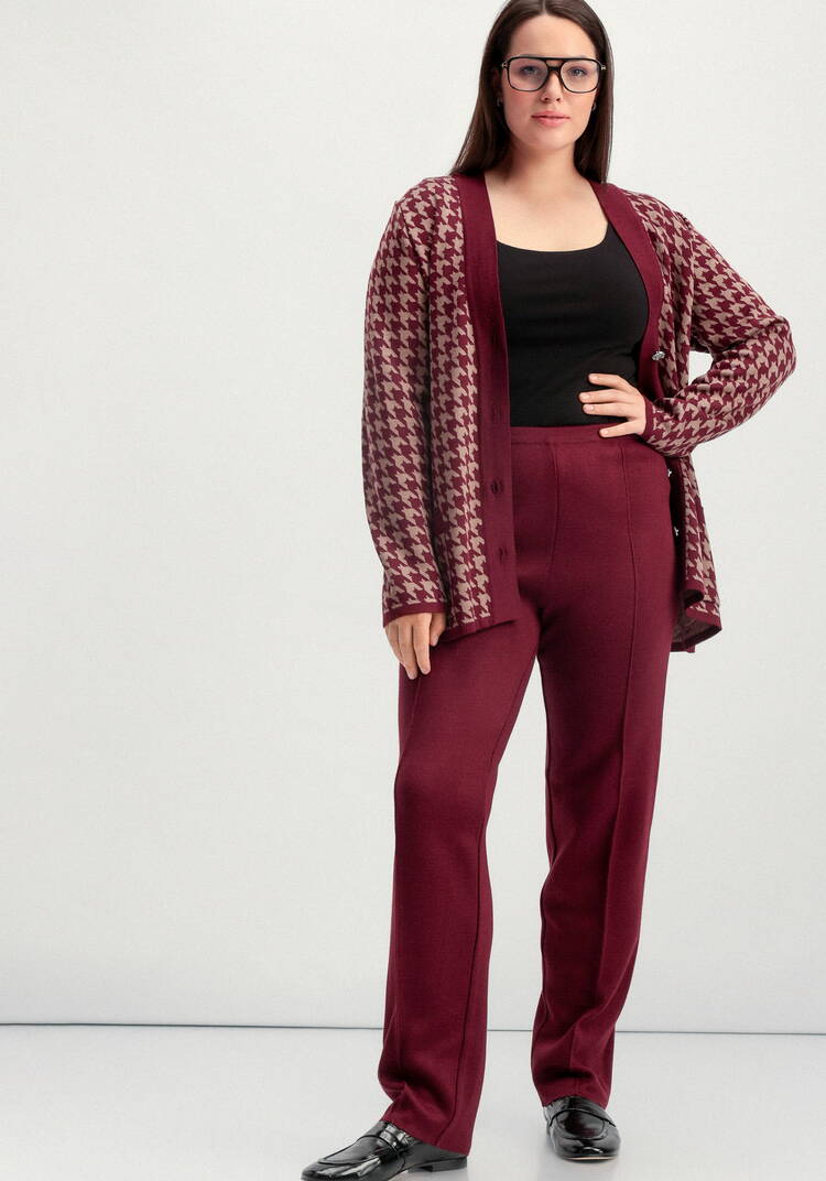 Брюки прямые зауженные книзу на резинке шир.  750, рис. 34