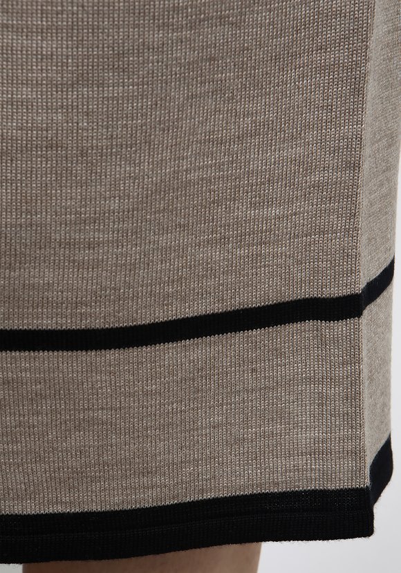 Юбка прямая на мягкой резинке шир.  580, рис. 12