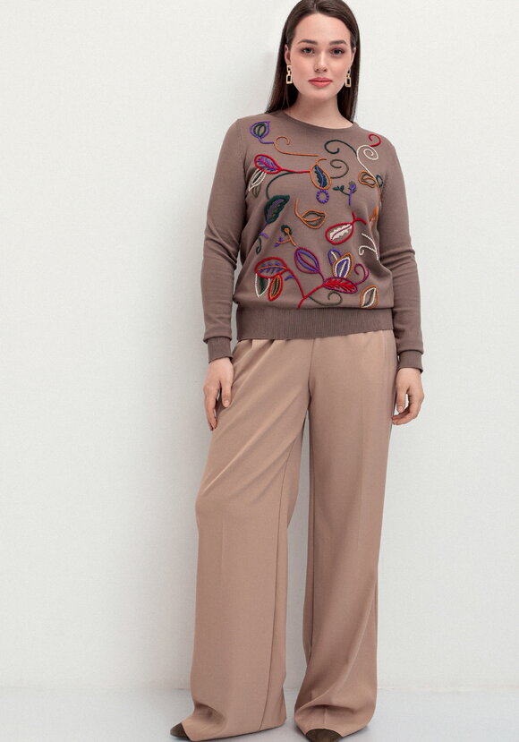 Джемпер с яркой абстрактной вышивкой шир.  580, рис. 2