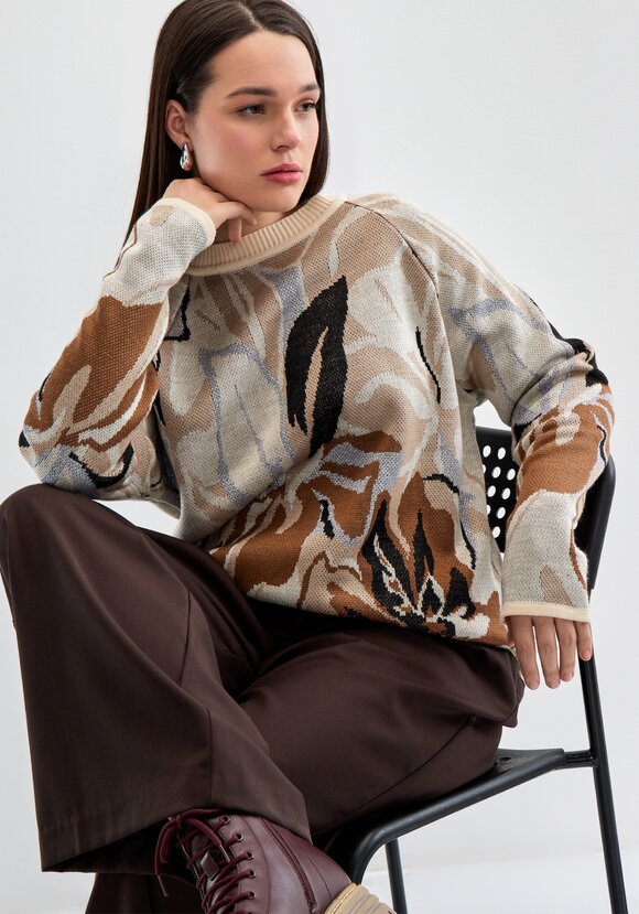 Джемпер с растительным орнаментом шир.  580, рис. 1