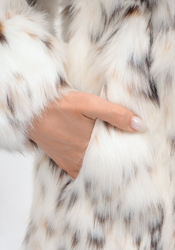 Шуба с принтом под рысь на молнии шир.  580, рис. 6