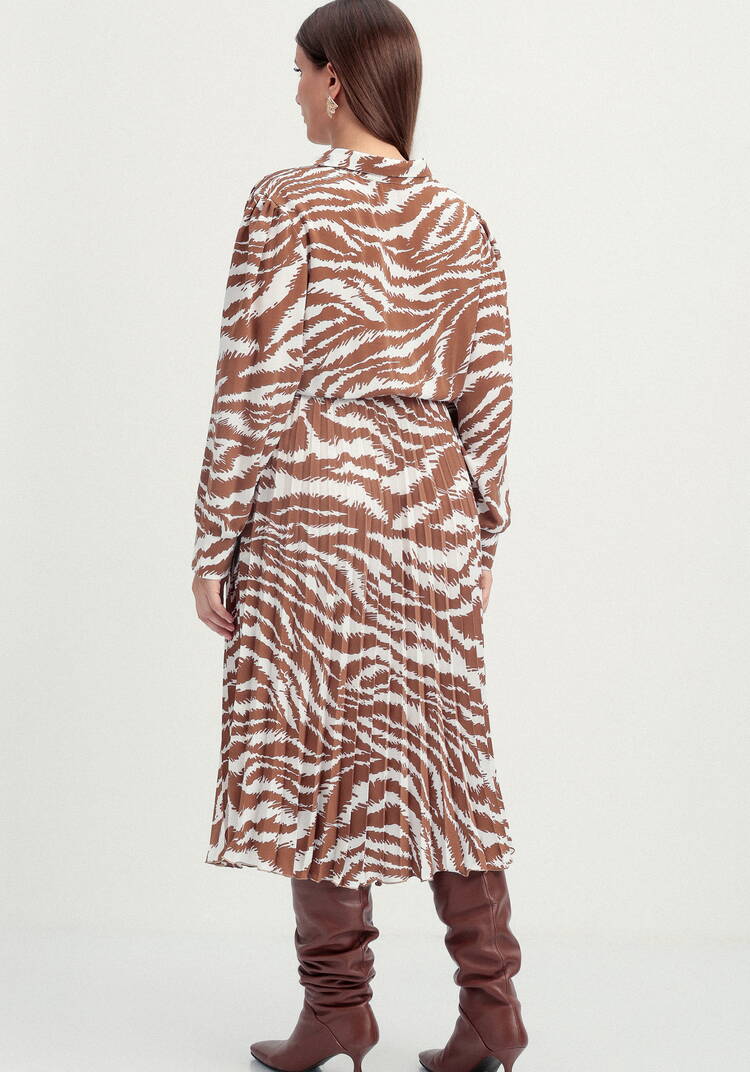 Платье с плиссированной юбкой шир.  750, рис. 3