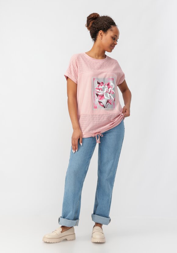 Блуза с принтом и ажурными вставками шир.  580, рис. 17