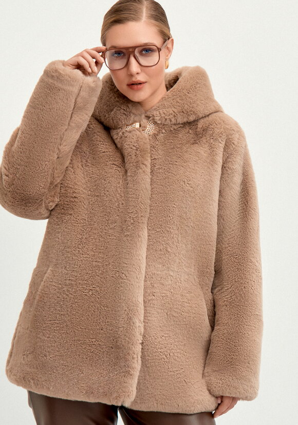 Шуба из эко меха Мишель шир.  580, рис. 27