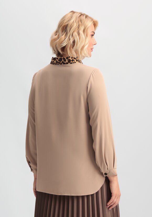 Блуза с принтом по воротнику и планке шир.  580, рис. 3