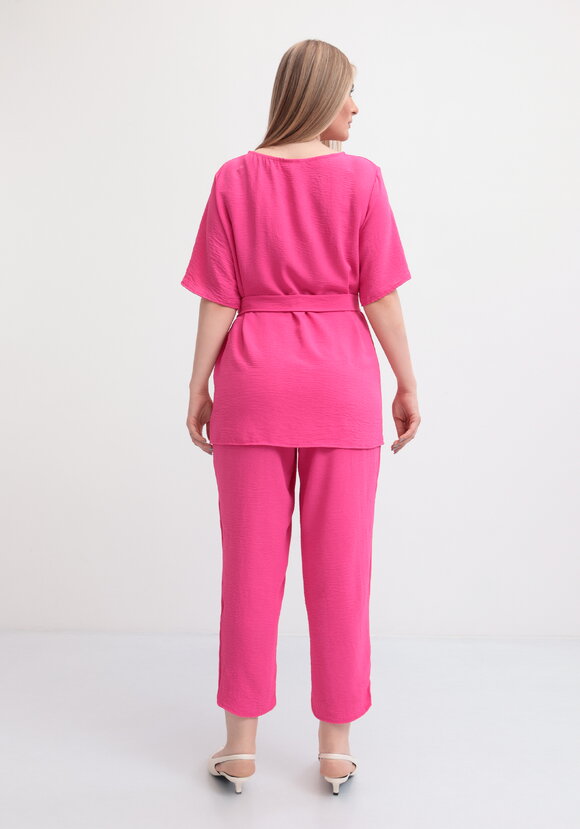 Костюм с брюками из легкой ткани шир.  580, рис. 3