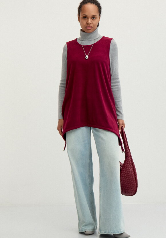 Жилет на кулиске по низу шир.  580, рис. 10