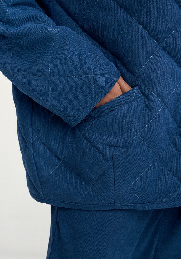 Жакет вельветовый с контрастным подкладом шир.  580, рис. 33