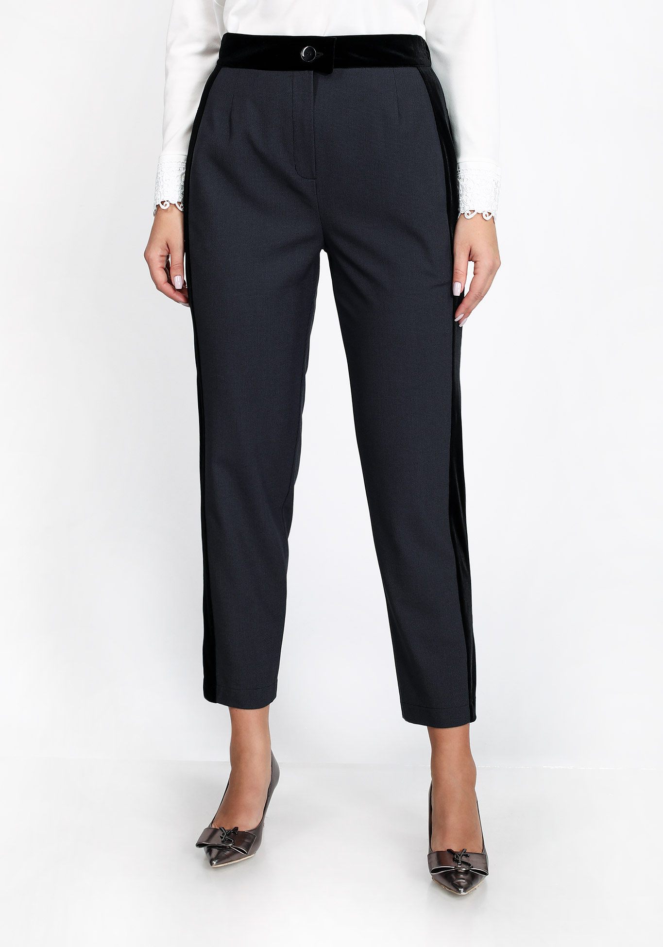 Брюки с бархатными лампасами