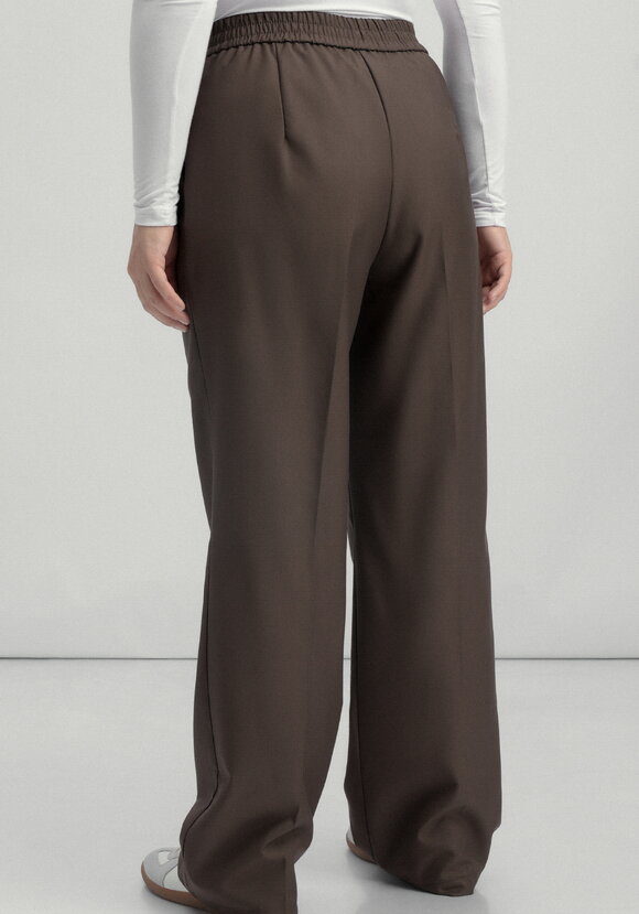 Брюки со стрелками и резинкой по поясу шир.  580, рис. 18